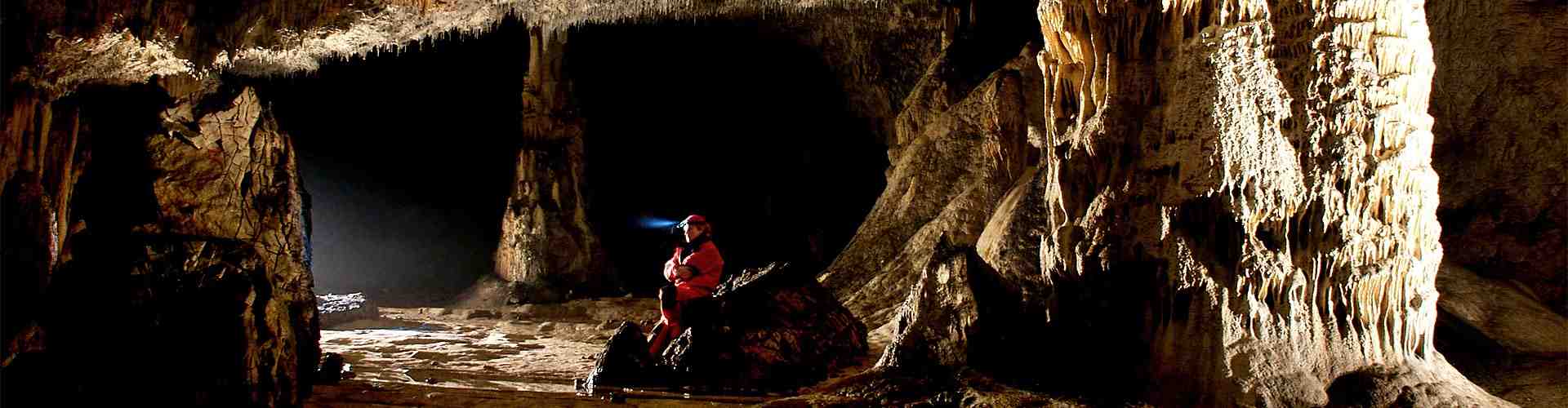 Espeleología en Peñacaballera