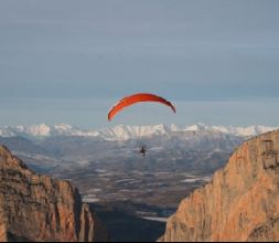 Vuela en parapente en Àger