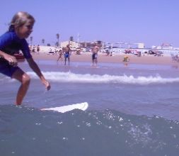 Aprende a surfear con nosotros