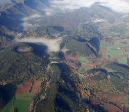 Vista de pájaro de los volcanes