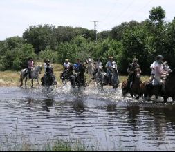 Cruzando el Río Tiétar