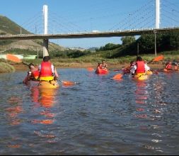 Piraguas y deportes de agua