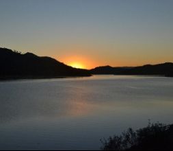 Atardecer en el embalse de El Burguillo