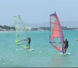 windsurf