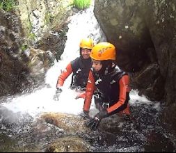 Barranquismo en Gredos con Aventuvera