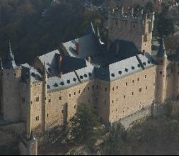 Sobrevolando el Alcázar de Segovia