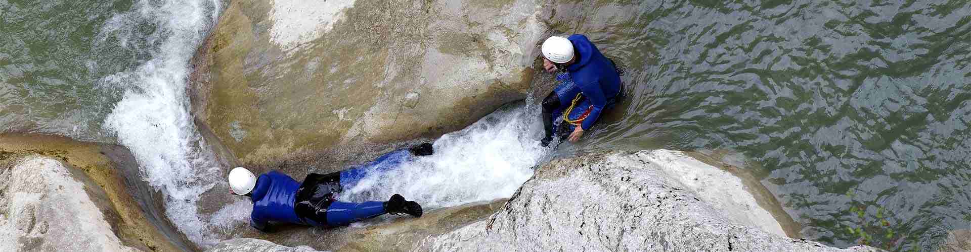 Descenso de barrancos en Robledo de Corpes