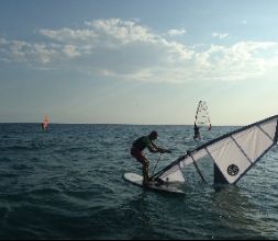 CURSO DE WINDSURF EN PLAYA GRANADA