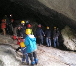 por la cueva de Baltzola