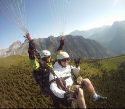 Parapente en Biescas, pico Zerruza