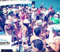 Catamaran y Boat Party