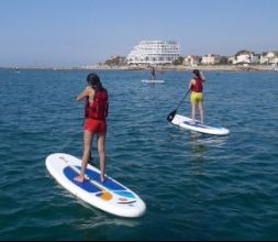 Paddle surf