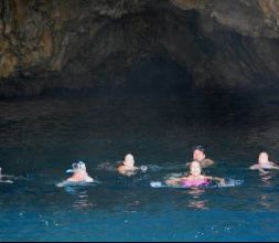 snorkeling en las cuevas