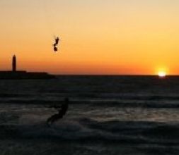 Disfruta del Kitesurf en Almería