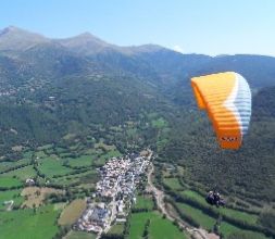 Vista aérea en parapente biplaza