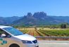 Podrán reservar nuestros taxis para vuestras salidas. Disponemos de varios vehículos de hasta 8 plazas más el conductor, acompañado del especial confort de nuestros asientos ergonómicos, que os harán disfrutar de una amplitud en vuestro desplazamiento. Es ideal para el trasladado al aeropuerto, salidas nocturnas, reuniones de empresa, desplazamientos para ceremonias, servicios turísticos, Vía Verde...