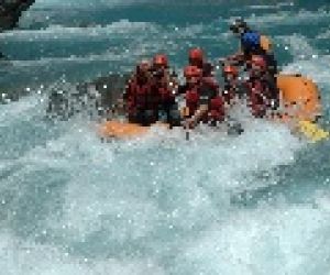 Empresa Rafting Aguas Blancas S.L.